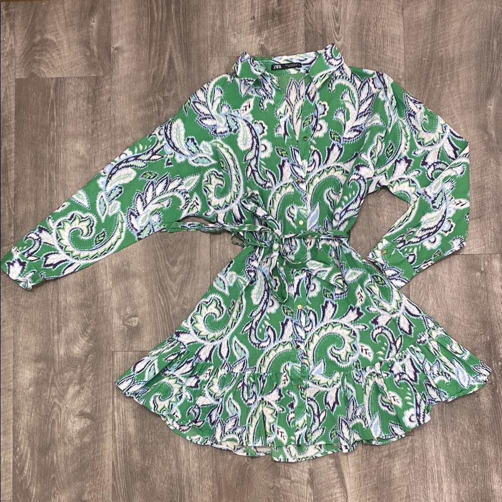 Zara Green and White Long Sleeve Dress